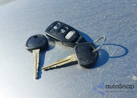 2020 Hyundai Elantra Se z USA, uszkodzony, nr VIN 5NPD74LF4LH607059